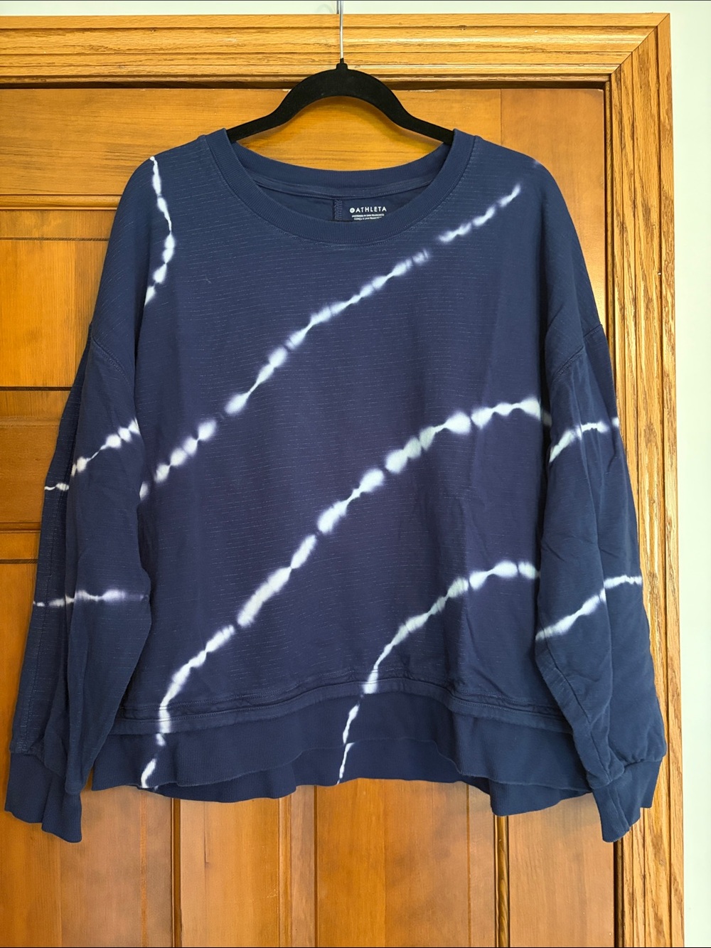 ATHLETA navy blue tie dye sweatshirt